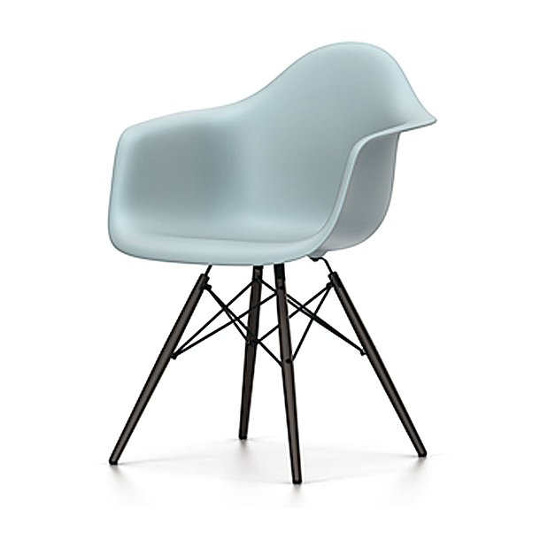 Eames DAW stol, ice grey, med armln og sorte trben (Ny sdehjde 43,5)